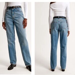 ABERCROMBIE & FITCH The 90's high rise straight plus size medium wash jean 16L